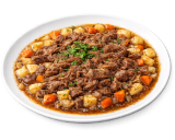 Томлёная говядина в собственном соку с овощами